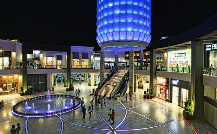 Jockey Plaza