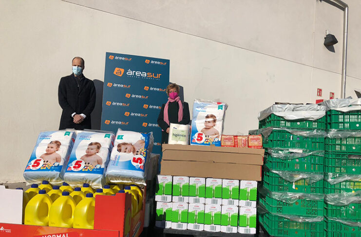 Área Sur realiza donaciones de productos de primera necesidad - Just Retail