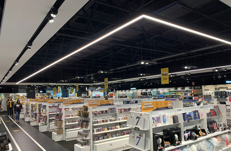FNAC Murcia en Nueva Condomina cambio de ubicación y nueva imagen - Just Retail