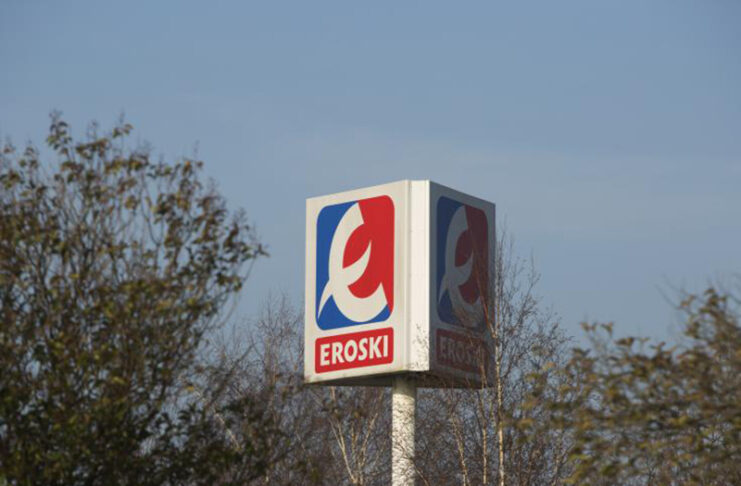 Eroski paga 13 millones de euros en intereses a los inversores - Just Retail