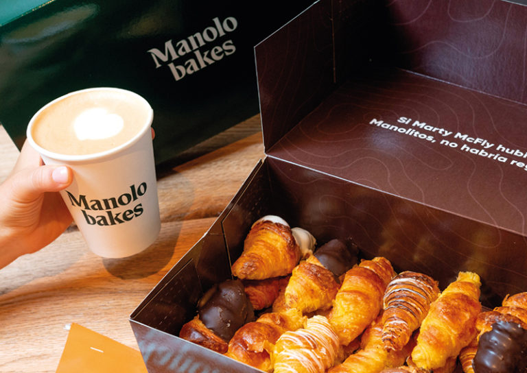 Los 'manolitos' de Manolo Bakes, a domicilio con Just Eat