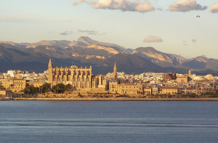 CBRE locales disponible Palma pandemia noticias retail