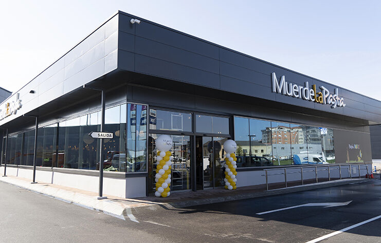 Muerde la pasta Bahía Real Santander apertura noticias retail