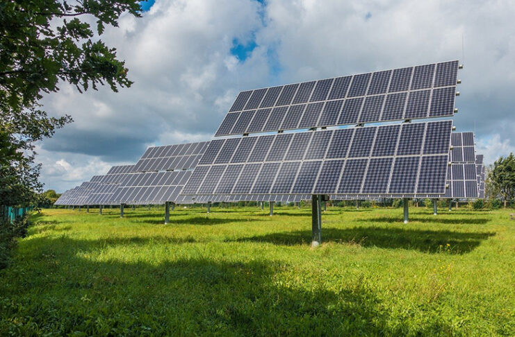 Amazon energía solar España Extremadura Andalucía noticias retail