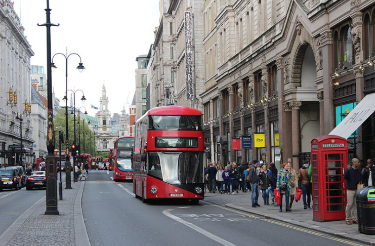 Inglaterra Gales reabren comercio noticias retail
