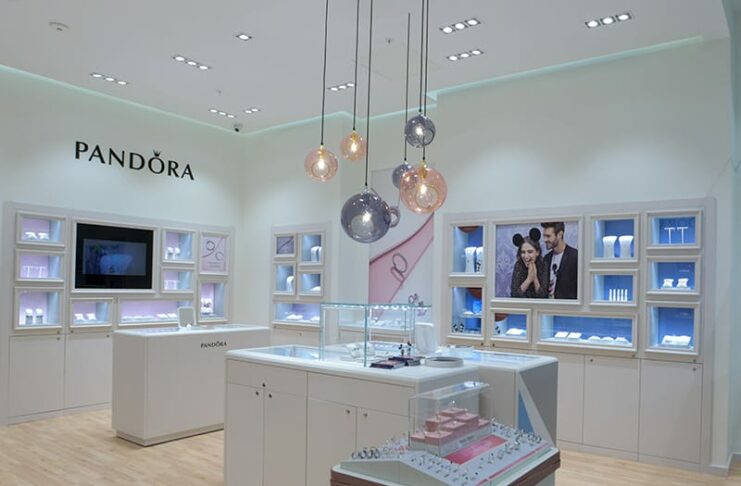 Pandora abrirá tienda Portal Marina noticias retail