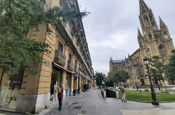 Aldazabal bisutería Areizaga Inmobiliaria apertura San Sebastián noticias retail