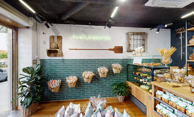 Glovo Levaduramadre delivery panadería artesanal Madrid noticias retail