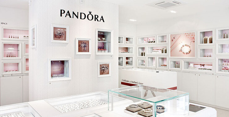 pandora flagship Barcelona noticias retail