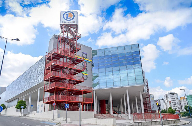 Abella venta Aliseda noticias retail