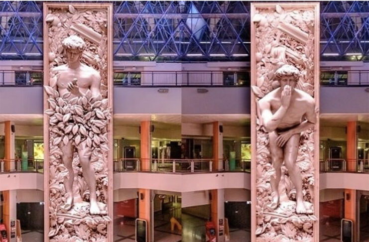 Max Center pantalla digital premio Muse Creative Awards 2021 Experiencial Immersive tecnologia noticias retail