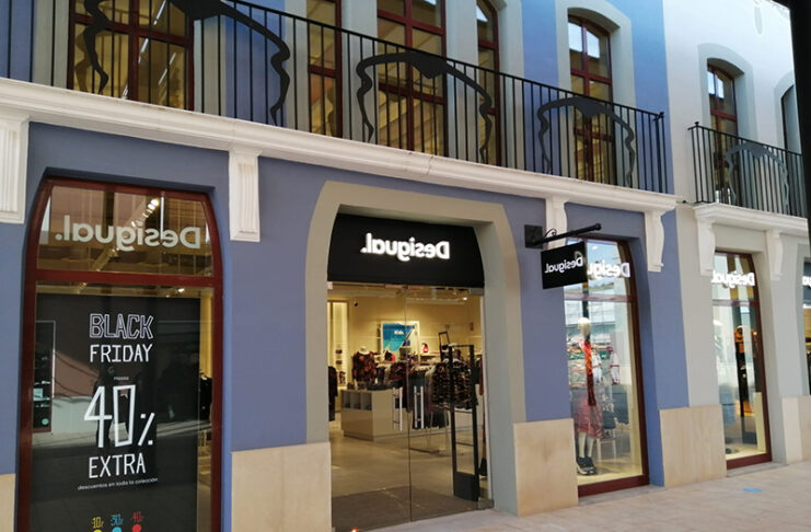 Desigual La Noria Outlet Shopping imagen renovada