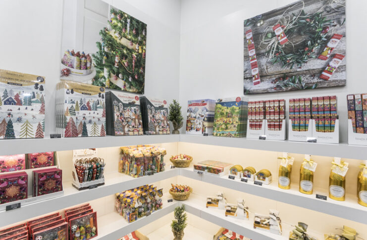 Simón Coll apertura pop up store Diagonal Mar chocolate noticias retail