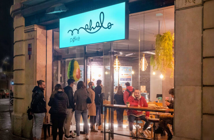 Mahalo Poké Barcelona apertura