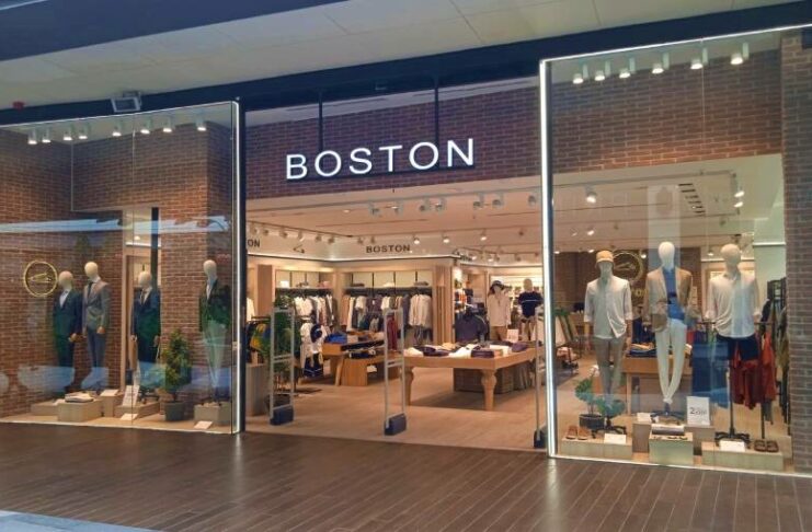 Boston Valencia