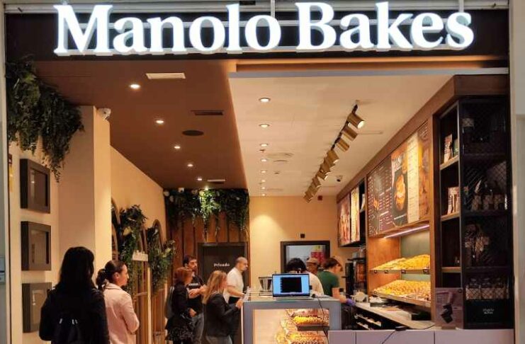 Manolo Bakes